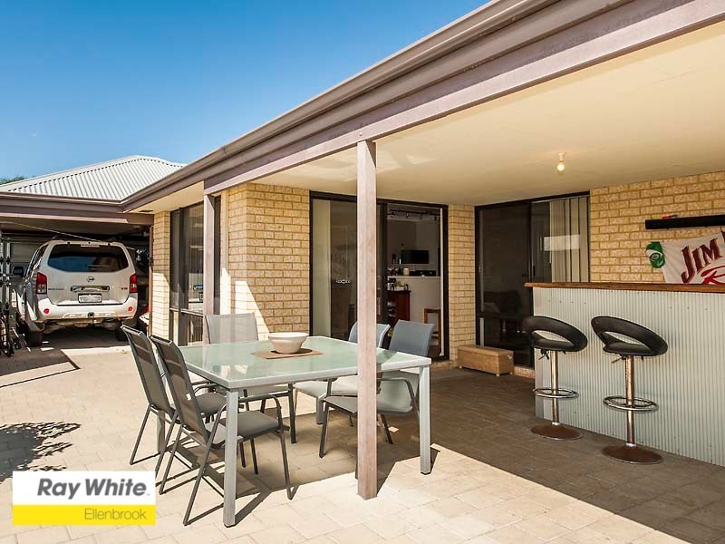 9 Birchmore Gardens, Ellenbrook WA 6069