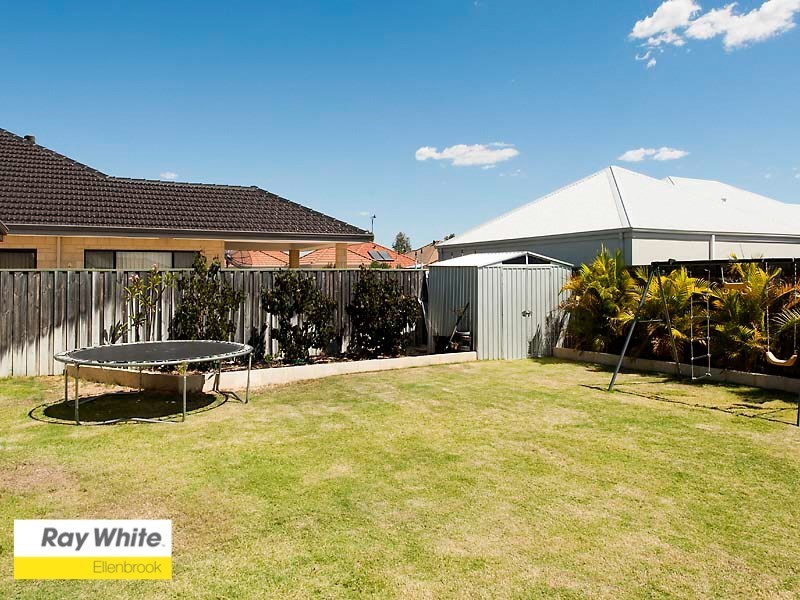 9 Birchmore Gardens, Ellenbrook WA 6069