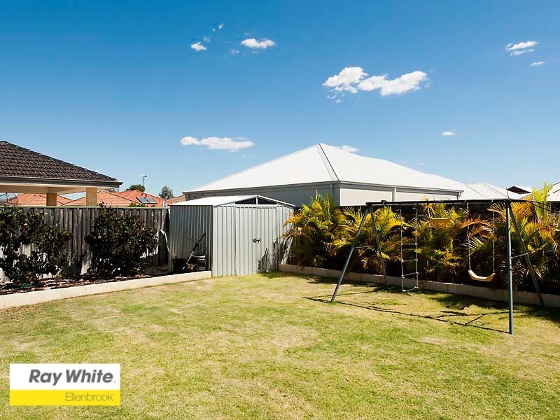 9 Birchmore Gardens, Ellenbrook WA 6069