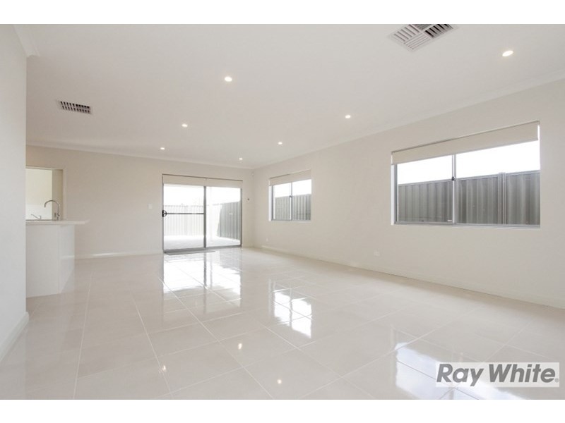 34 Rivington Entrance, Aveley WA 6069