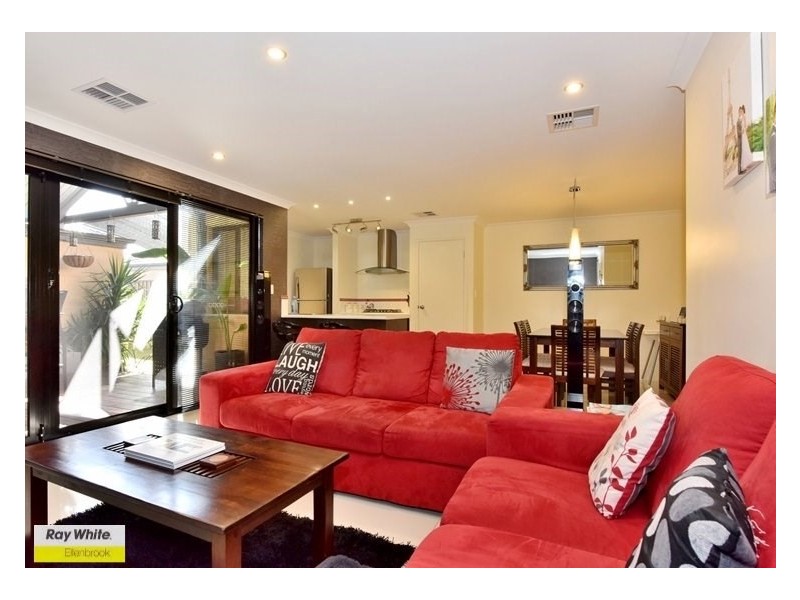 31 Cochrane Loop, Aveley WA 6069