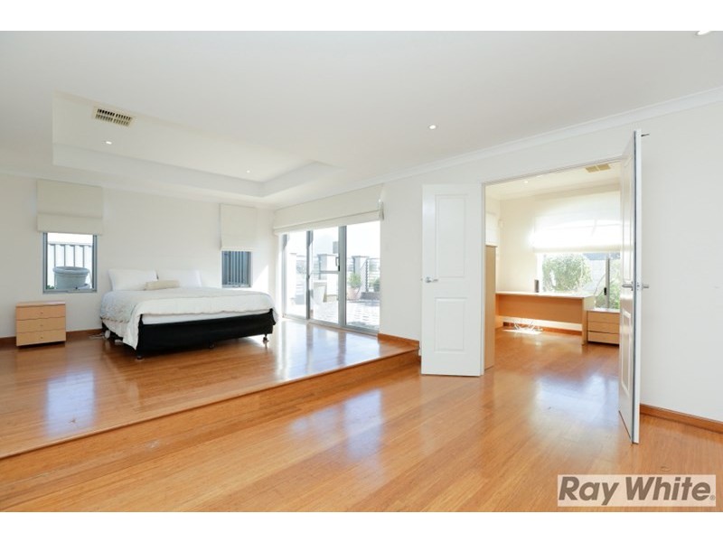 10 Delaney Road, Aveley WA 6069