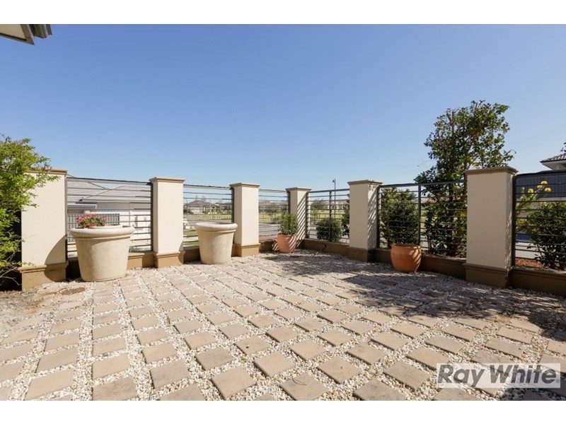 10 Delaney Road, Aveley WA 6069