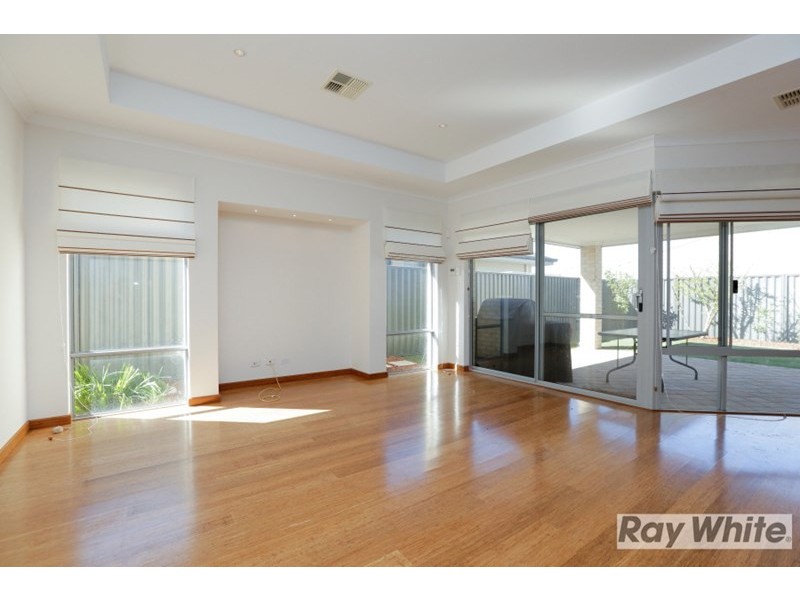 10 Delaney Road, Aveley WA 6069