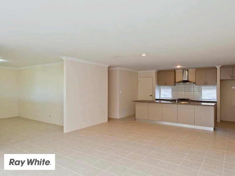 31 Pierre Bend, Ellenbrook WA 6069