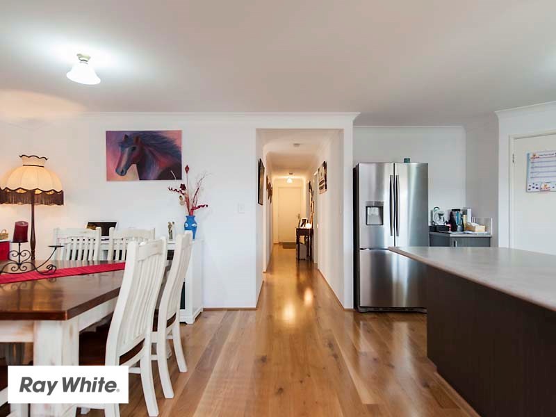 17 Cochrane Loop, Aveley WA 6069