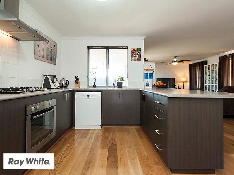 17 Cochrane Loop, Aveley WA 6069