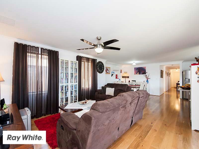 17 Cochrane Loop, Aveley WA 6069