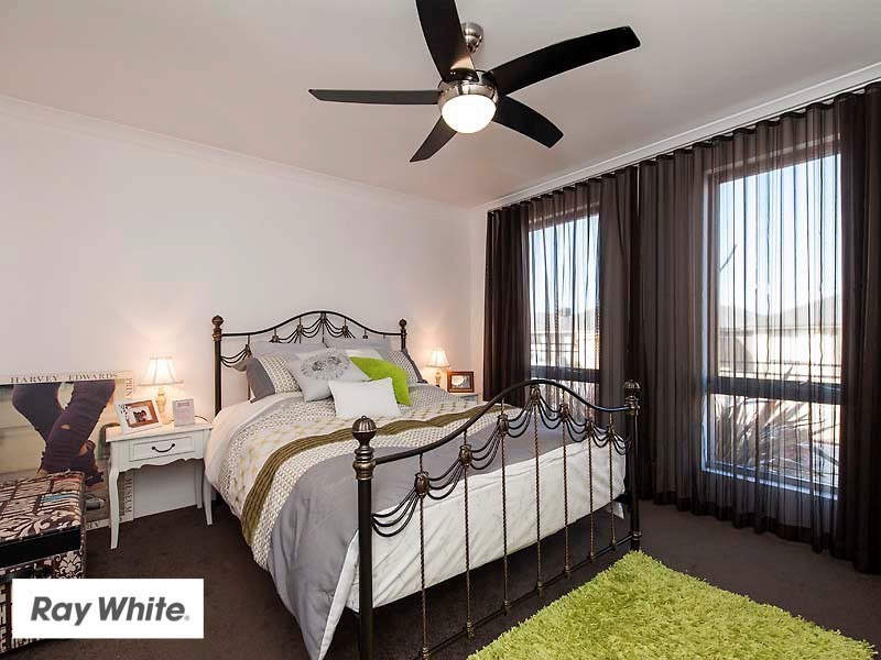 17 Cochrane Loop, Aveley WA 6069