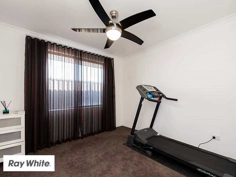 17 Cochrane Loop, Aveley WA 6069