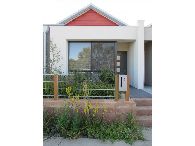 5 Stanbury Crescent, Ellenbrook WA 6069