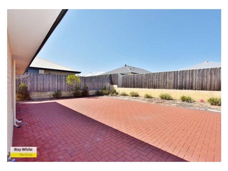 8 Belsar Link, Ellenbrook WA 6069