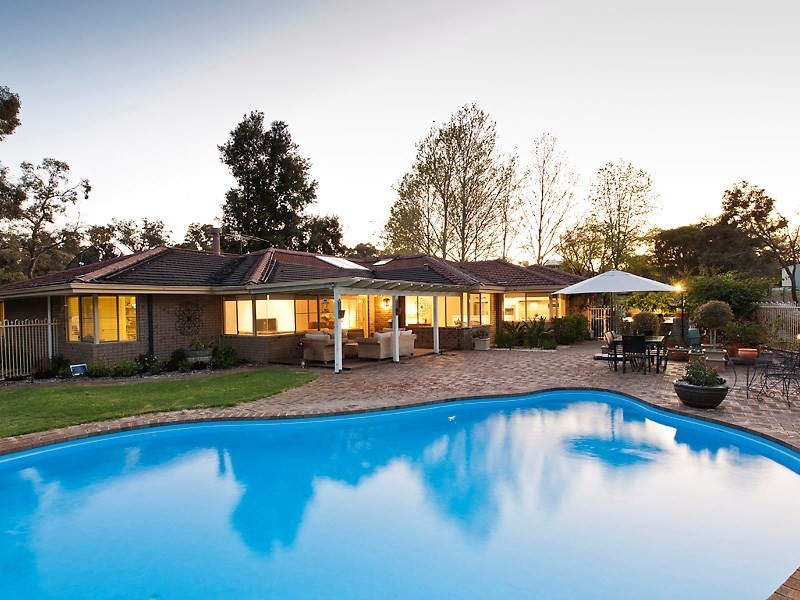 7 Pinot Terrace, The Vines WA 6069