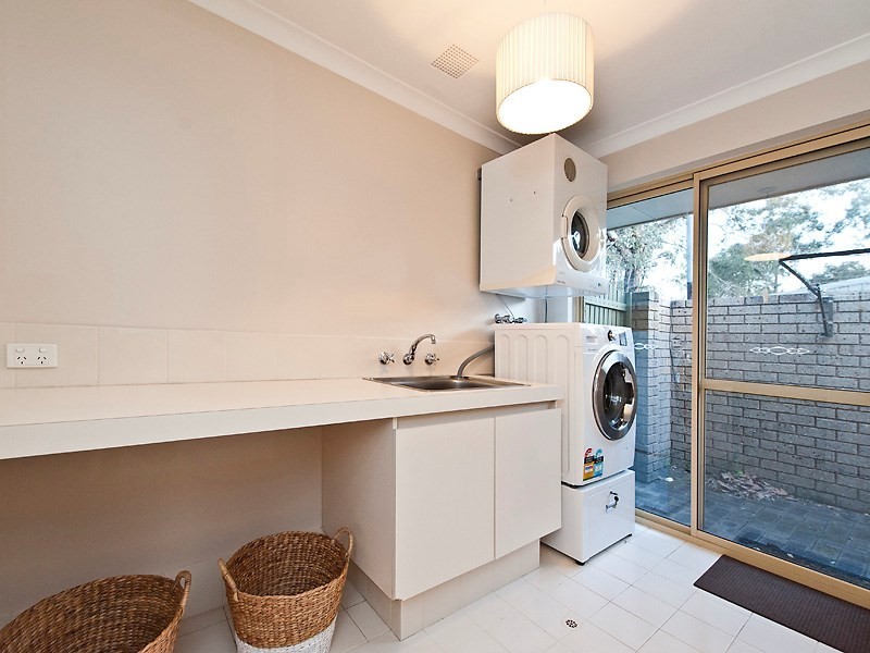 7 Pinot Terrace, The Vines WA 6069