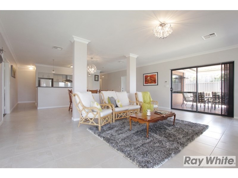 71 Edgecombe Pass, Aveley WA 6069