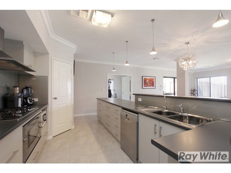 71 Edgecombe Pass, Aveley WA 6069