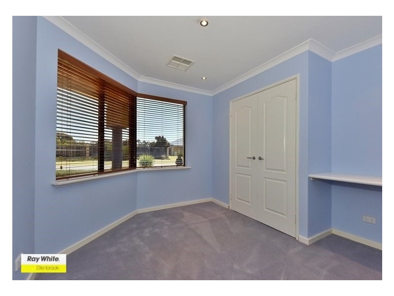 3 Horseshoe Circuit, Henley Brook WA 6055