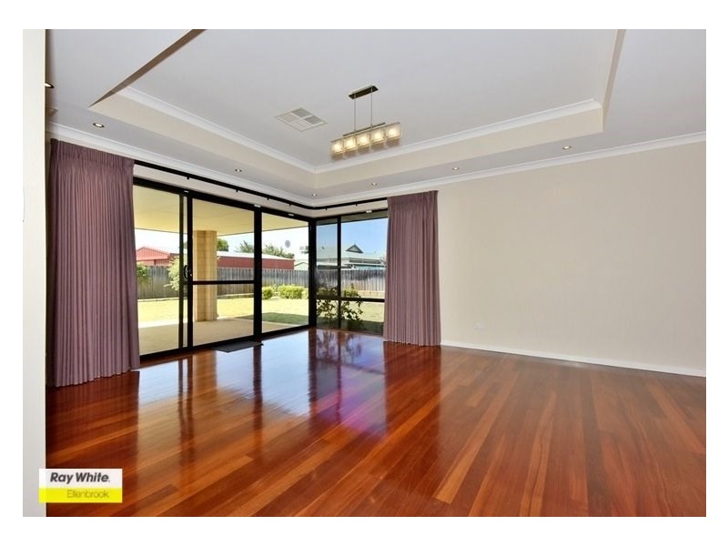 3 Horseshoe Circuit, Henley Brook WA 6055