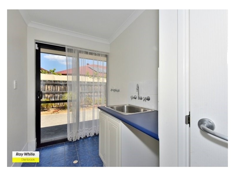 3 Horseshoe Circuit, Henley Brook WA 6055