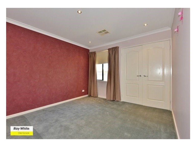 3 Horseshoe Circuit, Henley Brook WA 6055