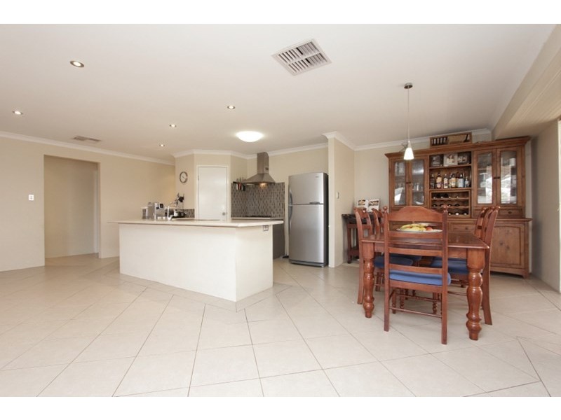 22 Granesse Drive, Ellenbrook WA 6069