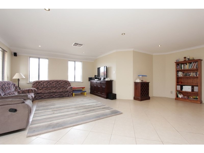 22 Granesse Drive, Ellenbrook WA 6069