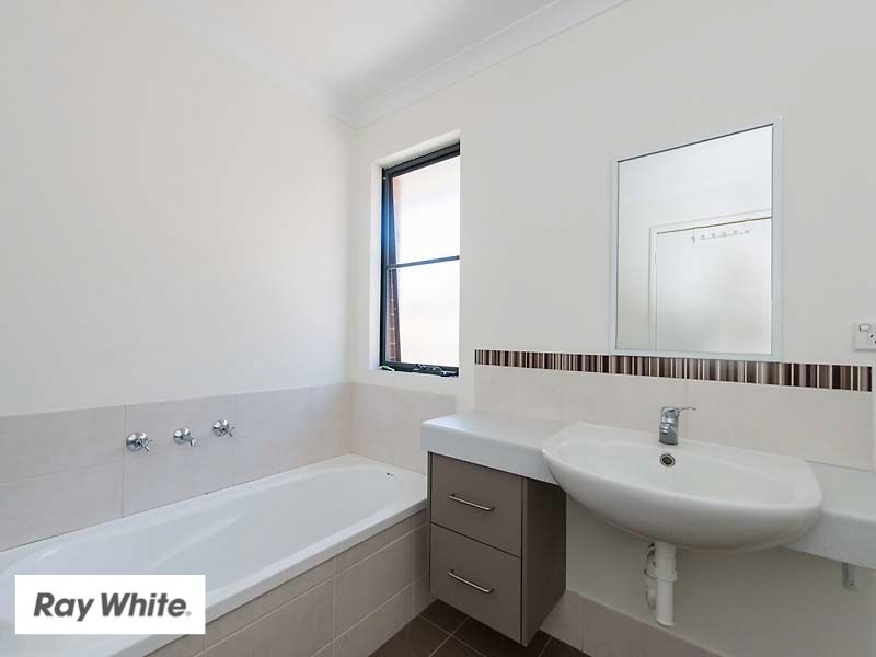 7 Newland Road, Ellenbrook WA 6069