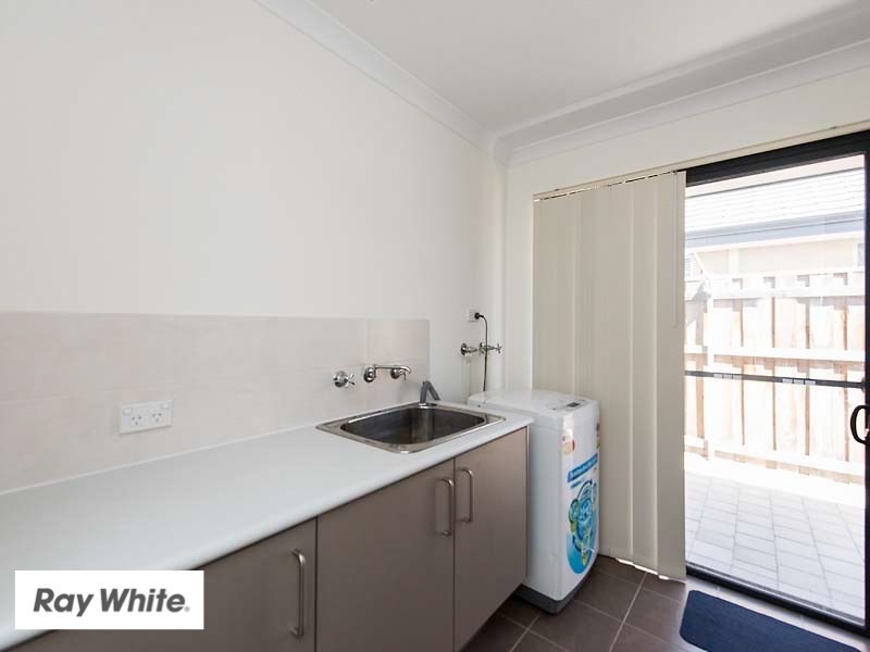 7 Newland Road, Ellenbrook WA 6069