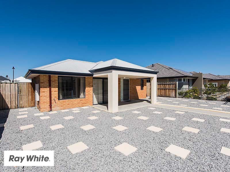 7 Newland Road, Ellenbrook WA 6069