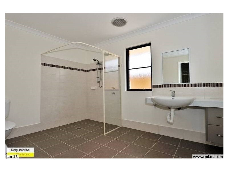 7 Newland Road, Ellenbrook WA 6069