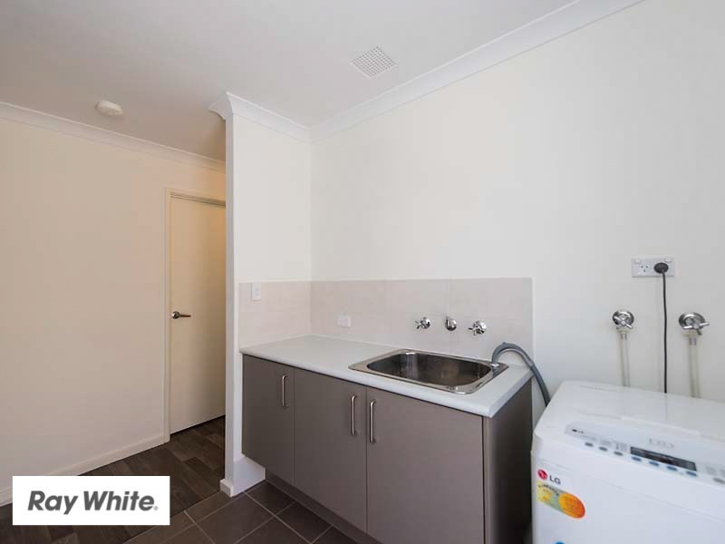 7 Newland Road, Ellenbrook WA 6069