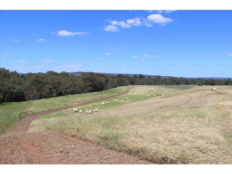 47 Caroline Retreat, Henley Brook WA 6055