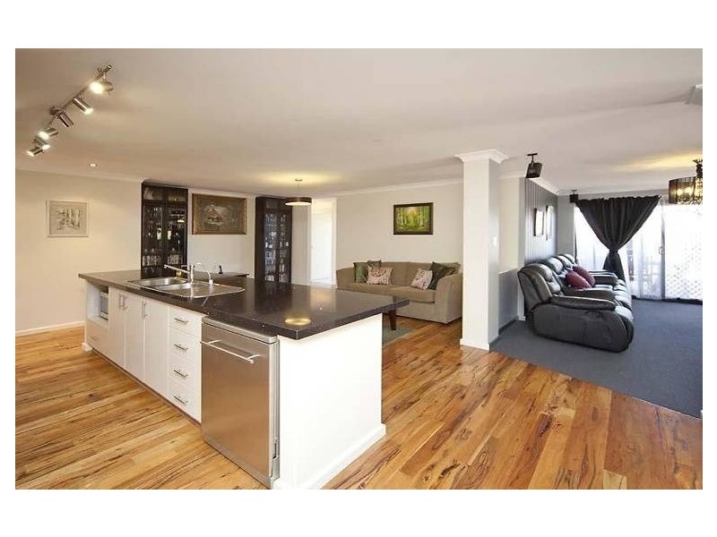 9 Karakin Terrace, Ellenbrook WA 6069