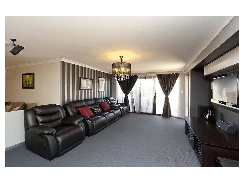 9 Karakin Terrace, Ellenbrook WA 6069