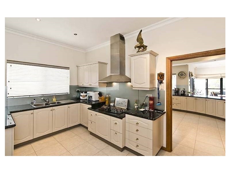 3 Tolladine Vista, The Vines WA 6069