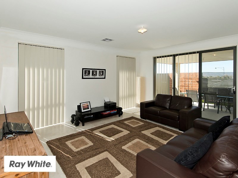 31 Tully Parade, Ellenbrook WA 6069