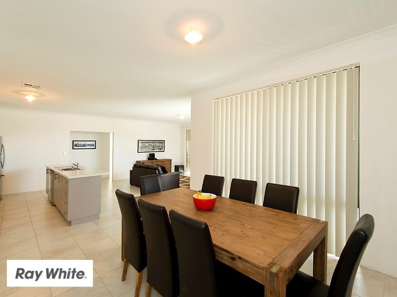 31 Tully Parade, Ellenbrook WA 6069