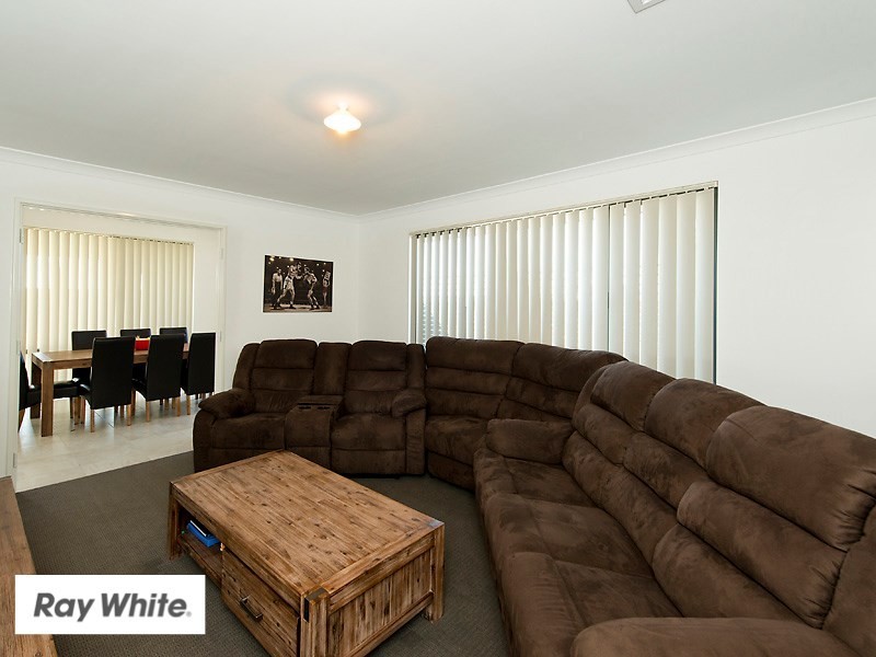 31 Tully Parade, Ellenbrook WA 6069