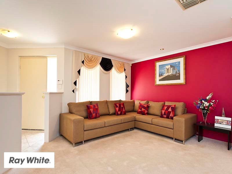 11 Kalyeeda Terrace, Ellenbrook WA 6069