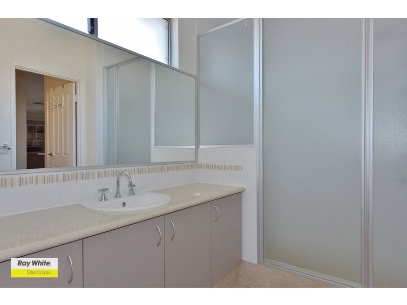 6 Packwood Link, The Vines WA 6069