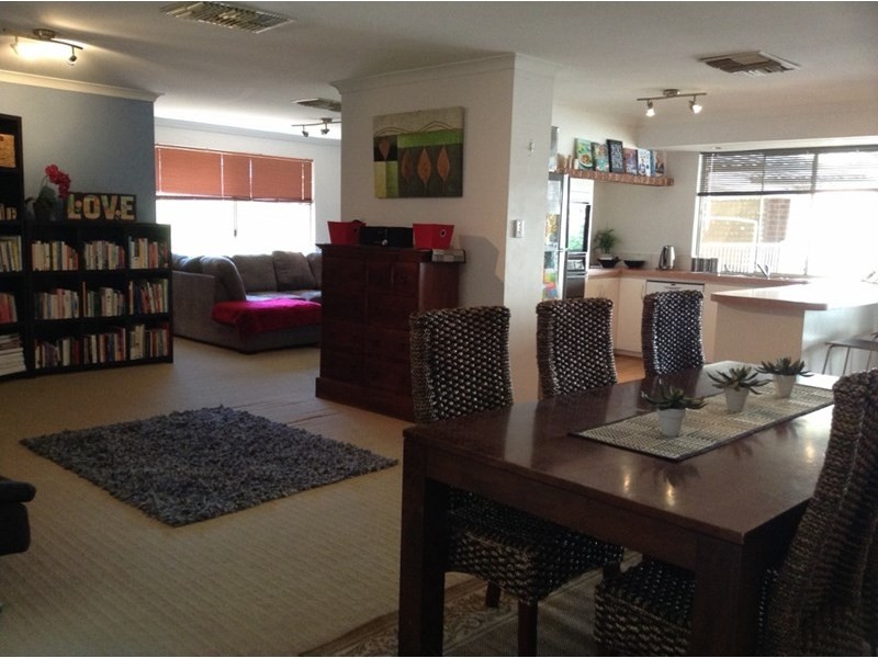 22 Radiata Avenue, Ellenbrook WA 6069