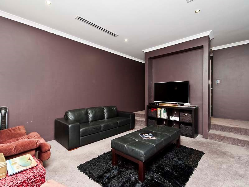 12 Satine Turn, Aveley WA 6069