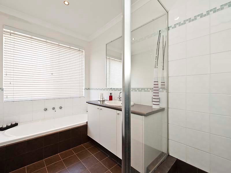 12 Satine Turn, Aveley WA 6069