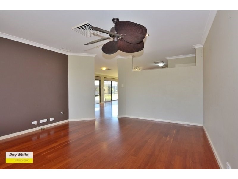 43 Larrawa Circle, Ellenbrook WA 6069