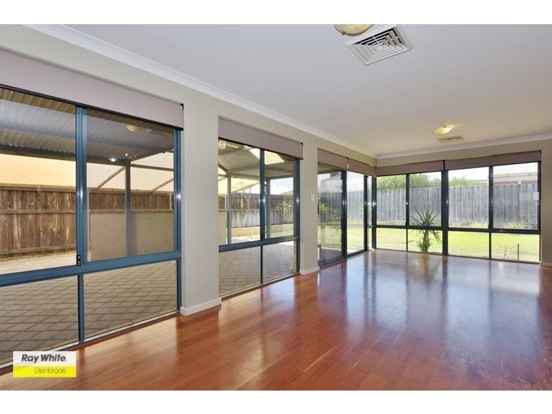 43 Larrawa Circle, Ellenbrook WA 6069
