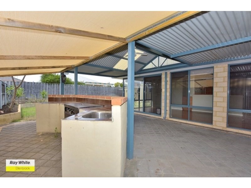 43 Larrawa Circle, Ellenbrook WA 6069