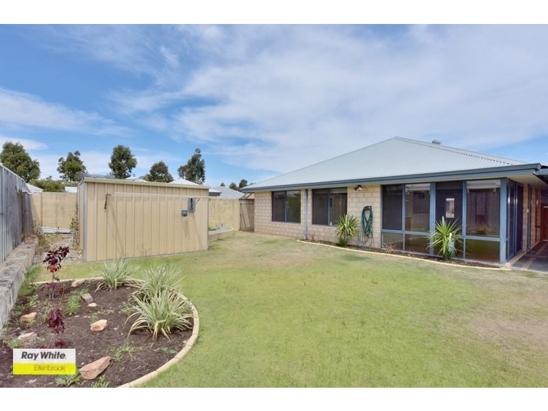 43 Larrawa Circle, Ellenbrook WA 6069