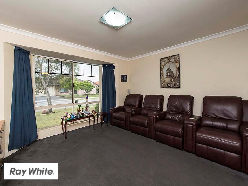 8 Granesse Drive, Ellenbrook WA 6069
