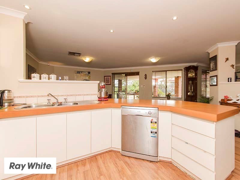 8 Granesse Drive, Ellenbrook WA 6069