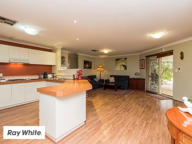 8 Granesse Drive, Ellenbrook WA 6069